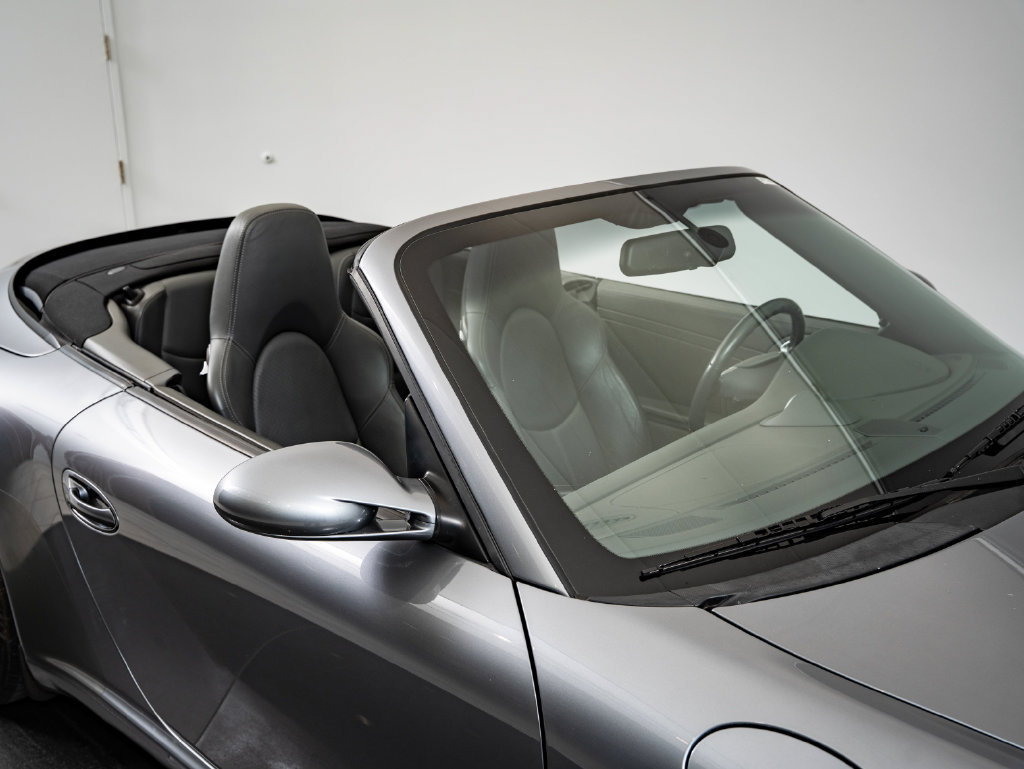 Used 2006 Porsche 911 Carrera RWD image 24