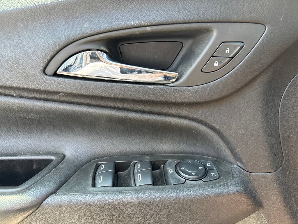 Used 2024 Chevrolet Equinox LT w/ LPO, Floor Liner Package FWD image 20