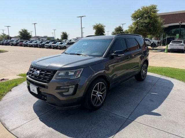 Used 2016 Ford Explorer Sport w/ Equipment Group 401A AWD/4WD image 3