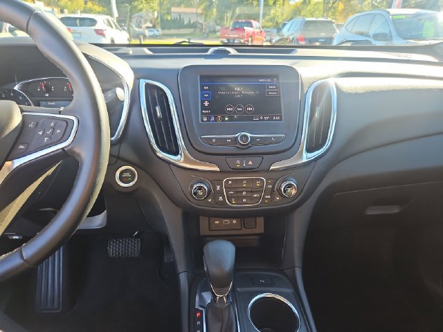 Used 2024 Chevrolet Equinox LT FWD image 17