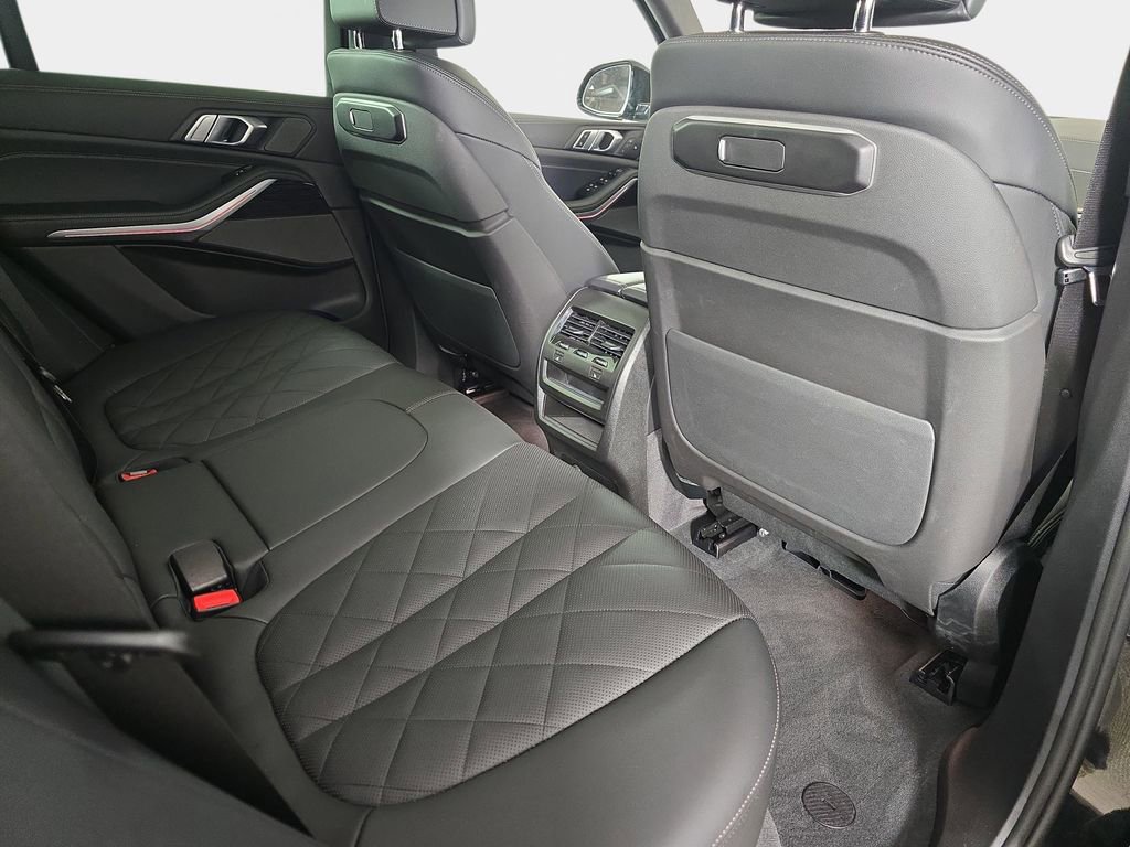 Used 2026 BMW X5 xDrive50e w/ M Sport Package AWD/4WD image 12