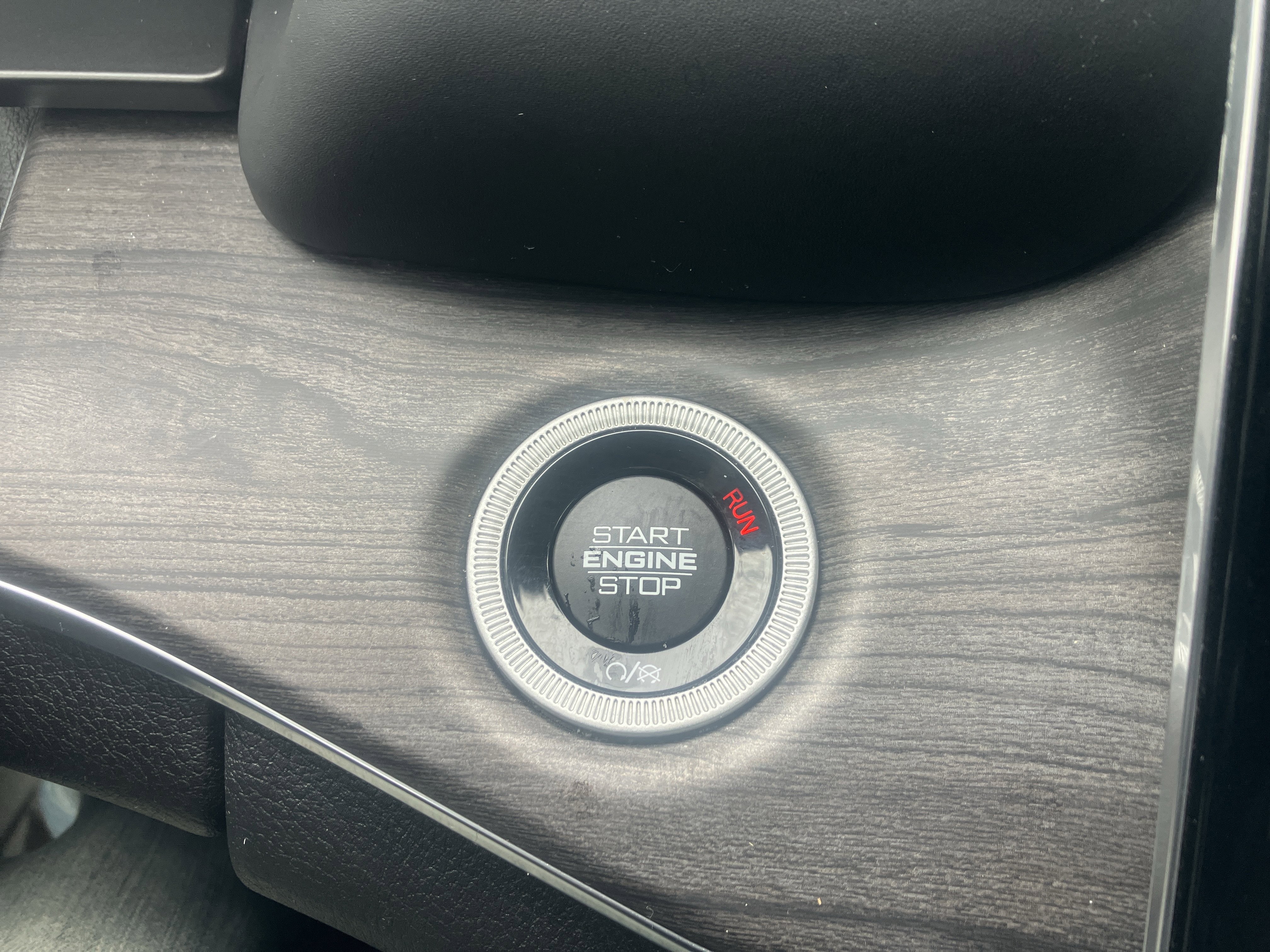 Used 2021 Jeep Grand Cherokee L Overland w/ Luxury Tech Group IV image 34