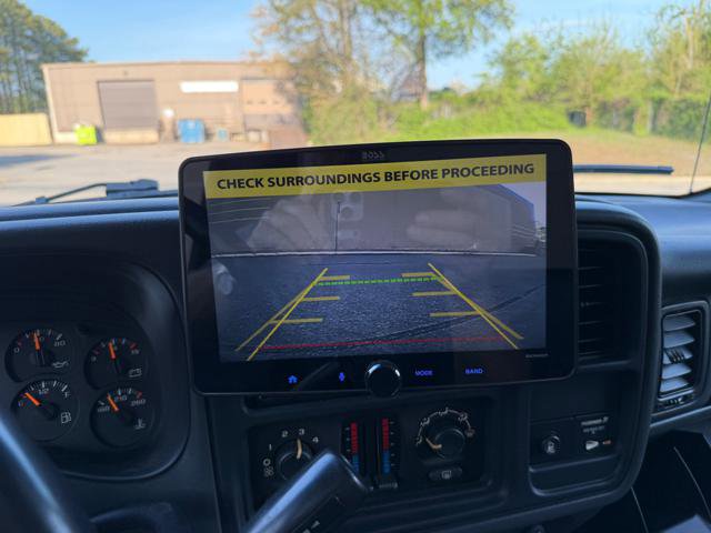 Used 2006 GMC Sierra 2500 SLE w/ Snow Plow Prep Package image 25