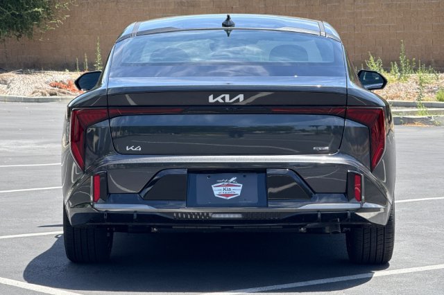 New 2026 Kia K4 GT-Line w/ GT-Line Premium Package FWD image 6