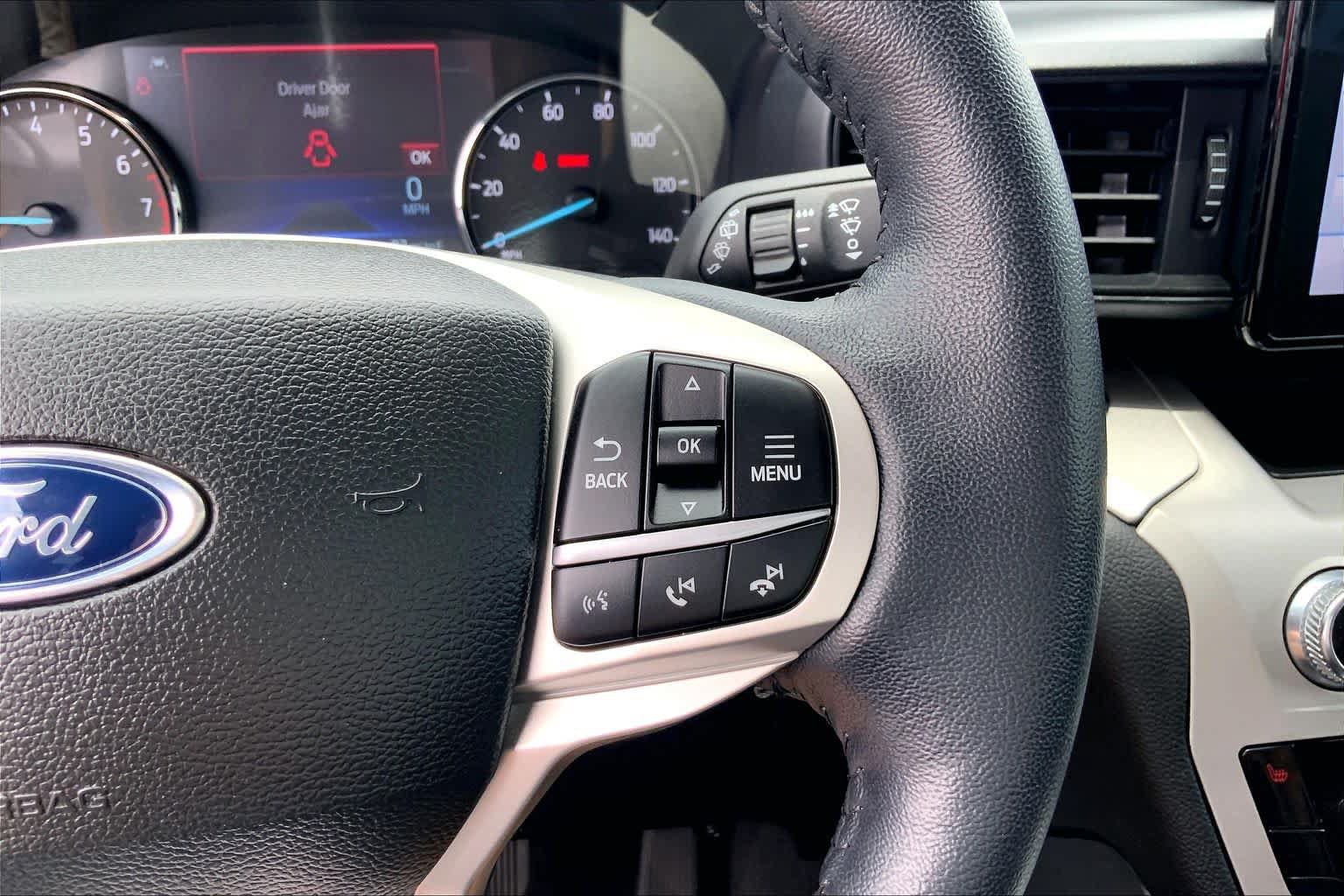 Certified 2023 Ford Explorer XLT RWD image 25