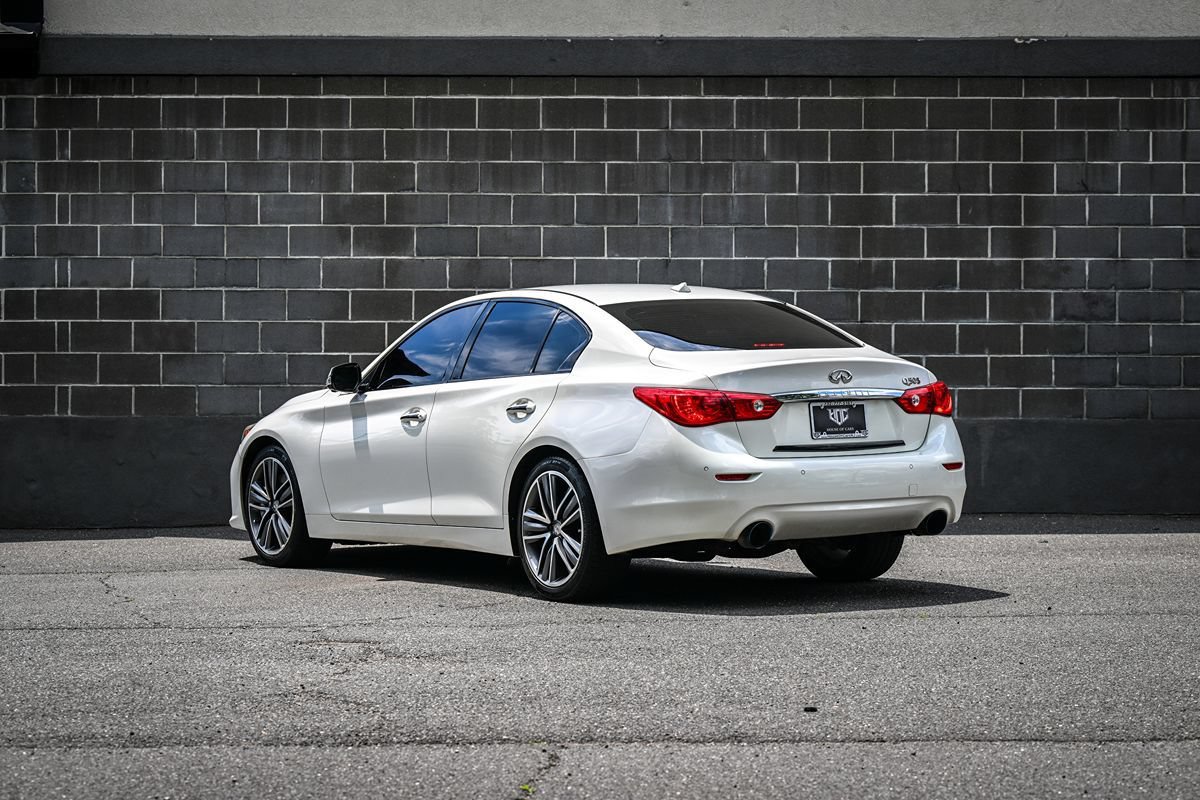 Used 2015 INFINITI Q50 AWD w/ Technology Package image 4