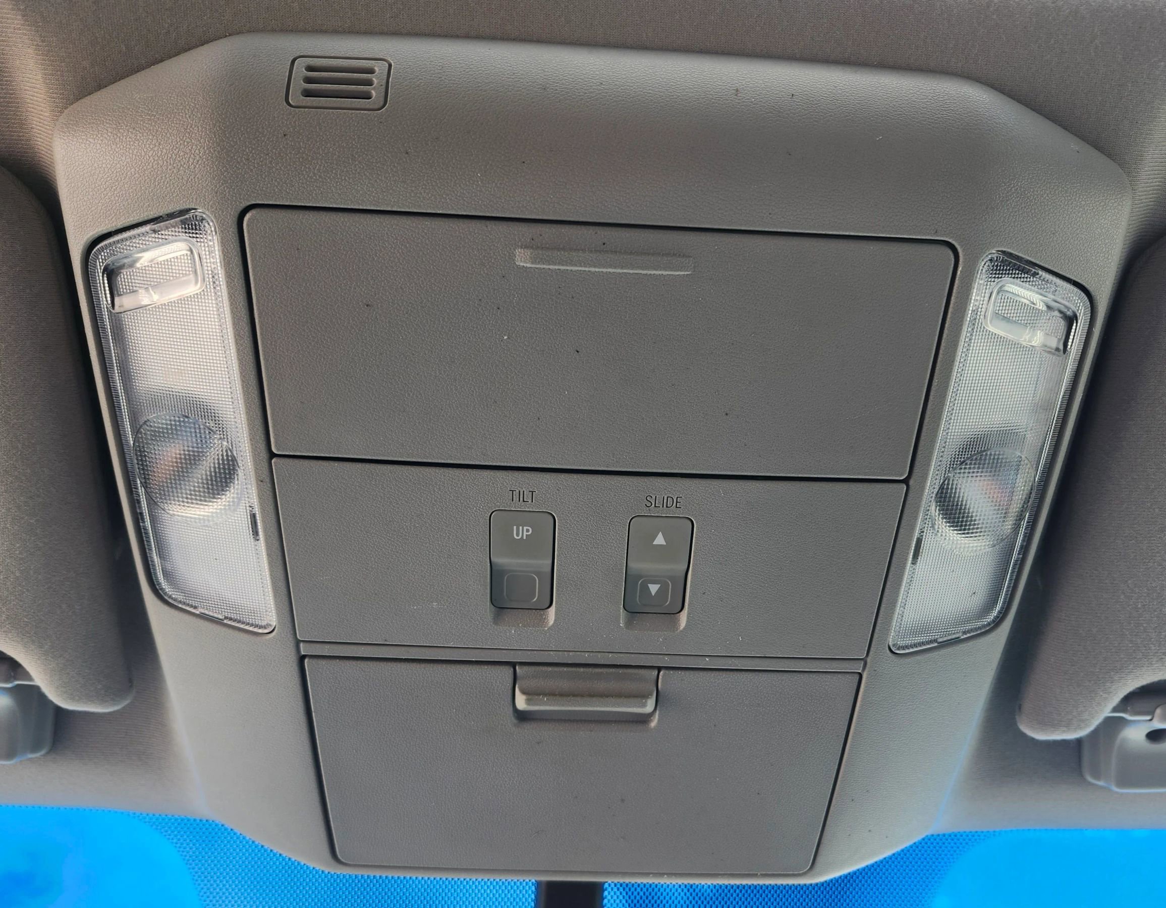 Used 2016 Toyota Sequoia Platinum AWD/4WD image 39