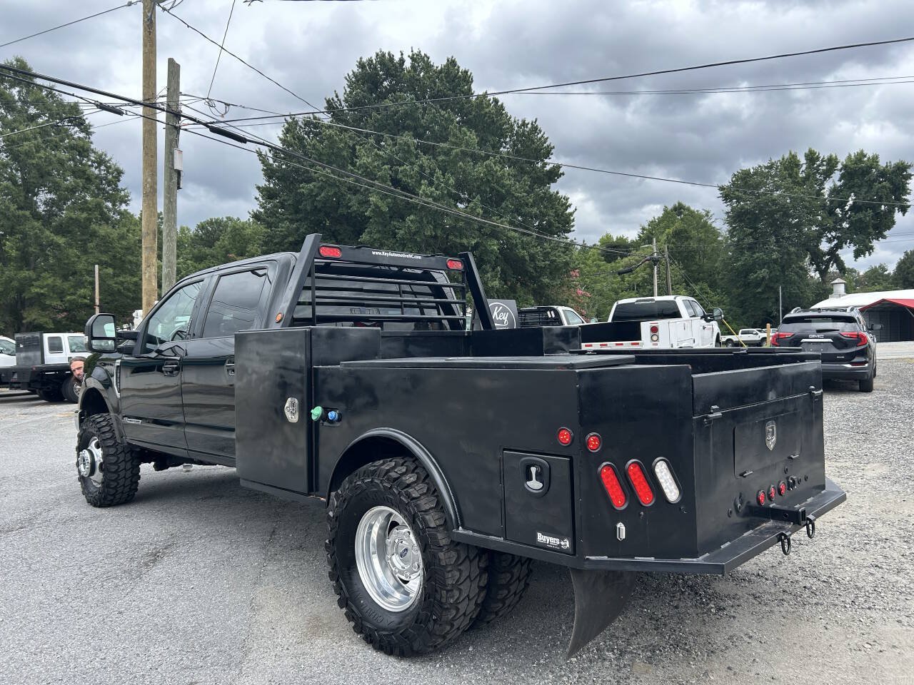 Used 2018 Ford F350 Lariat w/ FX4 Off-Road Package AWD/4WD image 9