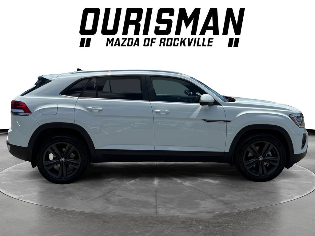 Used 2024 Volkswagen Atlas Cross Sport SE AWD/4WD image 7