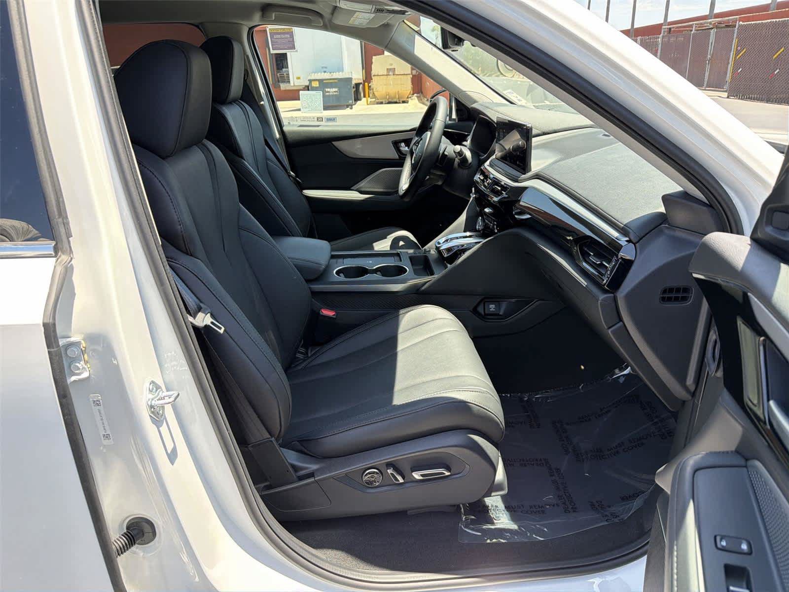 Certified 2025 Acura MDX SH-AWD image 15