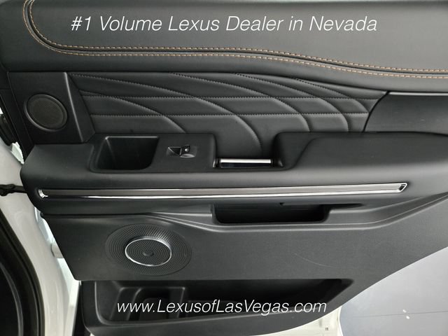 Used 2023 Ford Expedition Platinum AWD/4WD image 23