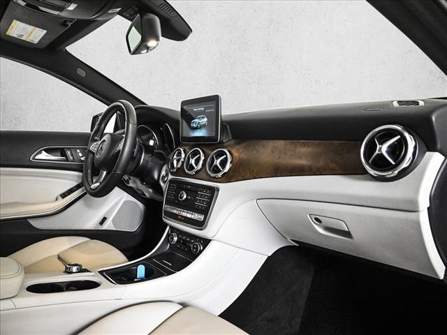 Used 2018 Mercedes-Benz GLA 250 4MATIC image 23