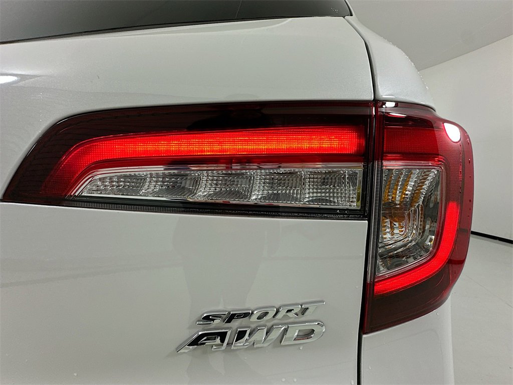 Used 2022 Honda Pilot Sport image 11