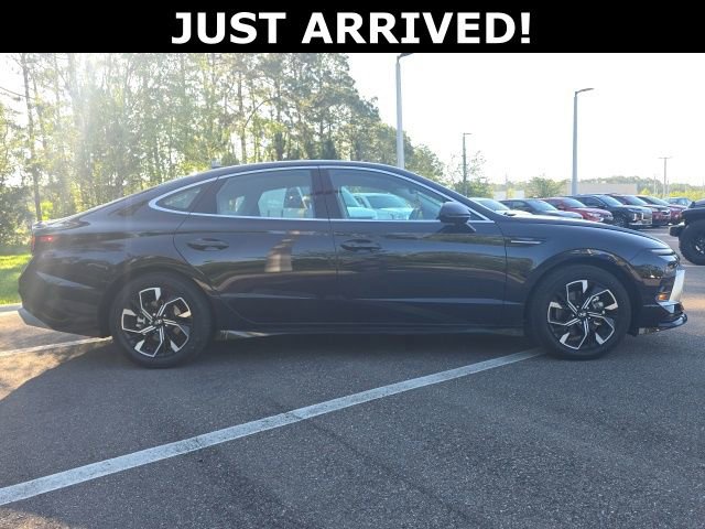 Used 2024 Hyundai Sonata SEL FWD image 3