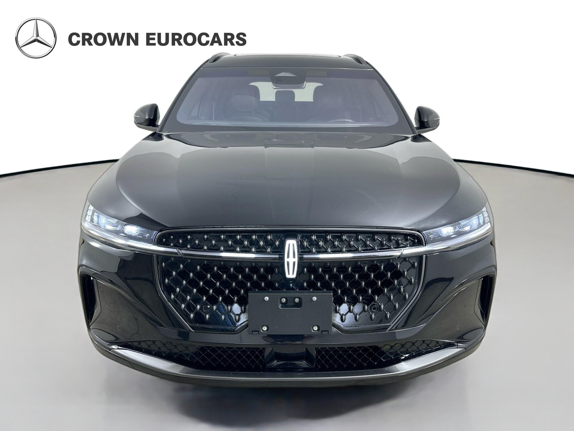 Used 2024 Lincoln Nautilus Reserve w/ Equipment Group 203A AWD/4WD image 2