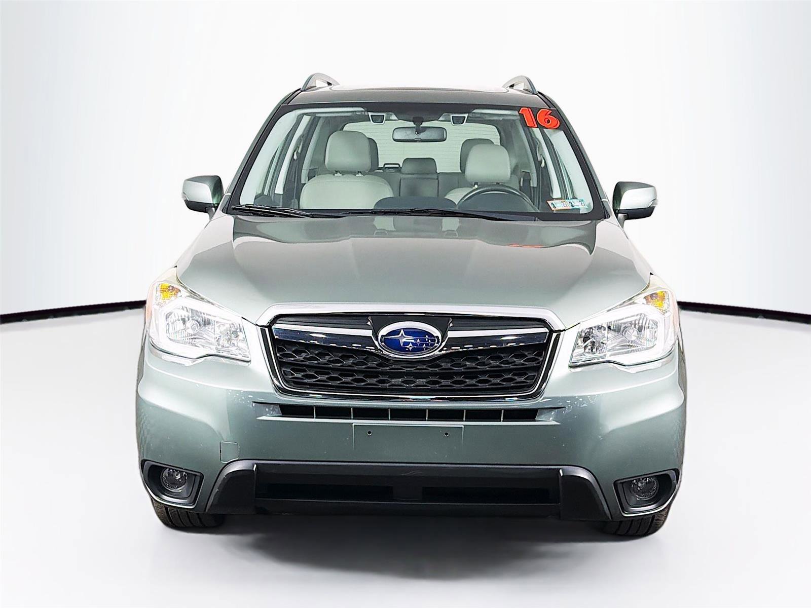 Used 2016 Subaru Forester 2.5i Touring w/ Eyesight & Navigation System image 2