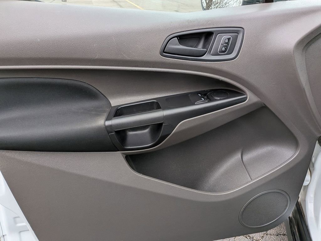 Used 2020 Ford Transit Connect XL image 9