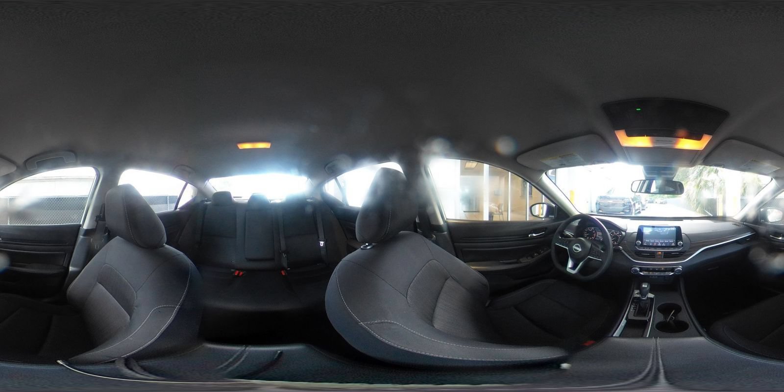 Used 2025 Nissan Altima 2.5 SV FWD image 41