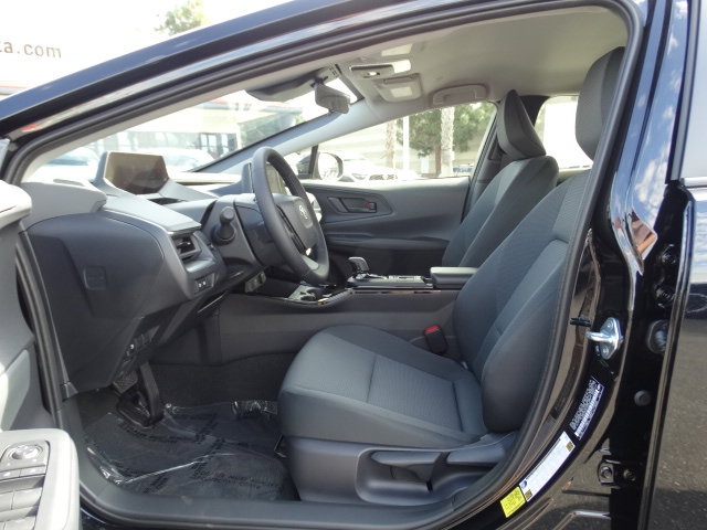 New 2026 Toyota Prius LE FWD image 10