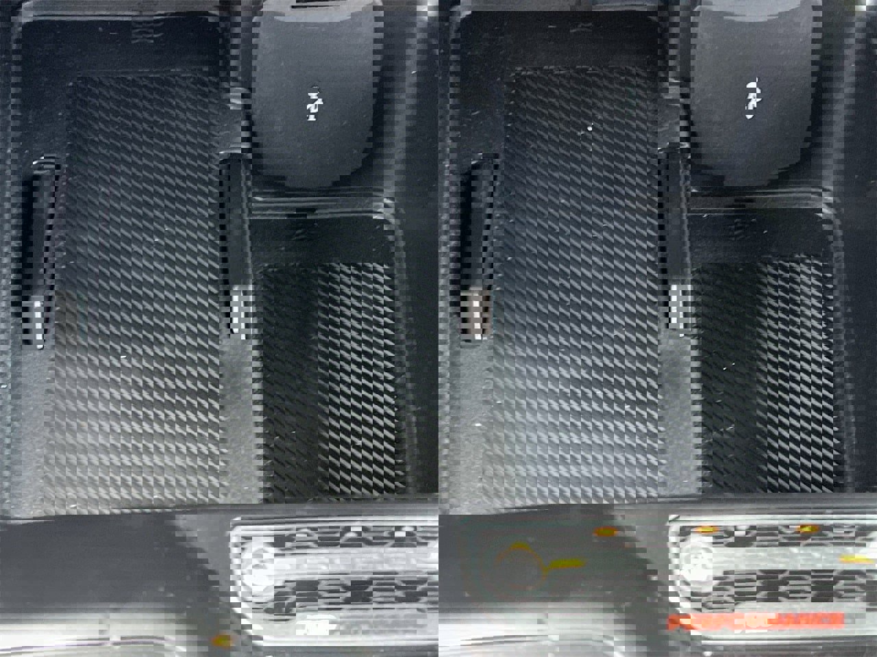 New 2025 Ford Bronco Raptor image 7