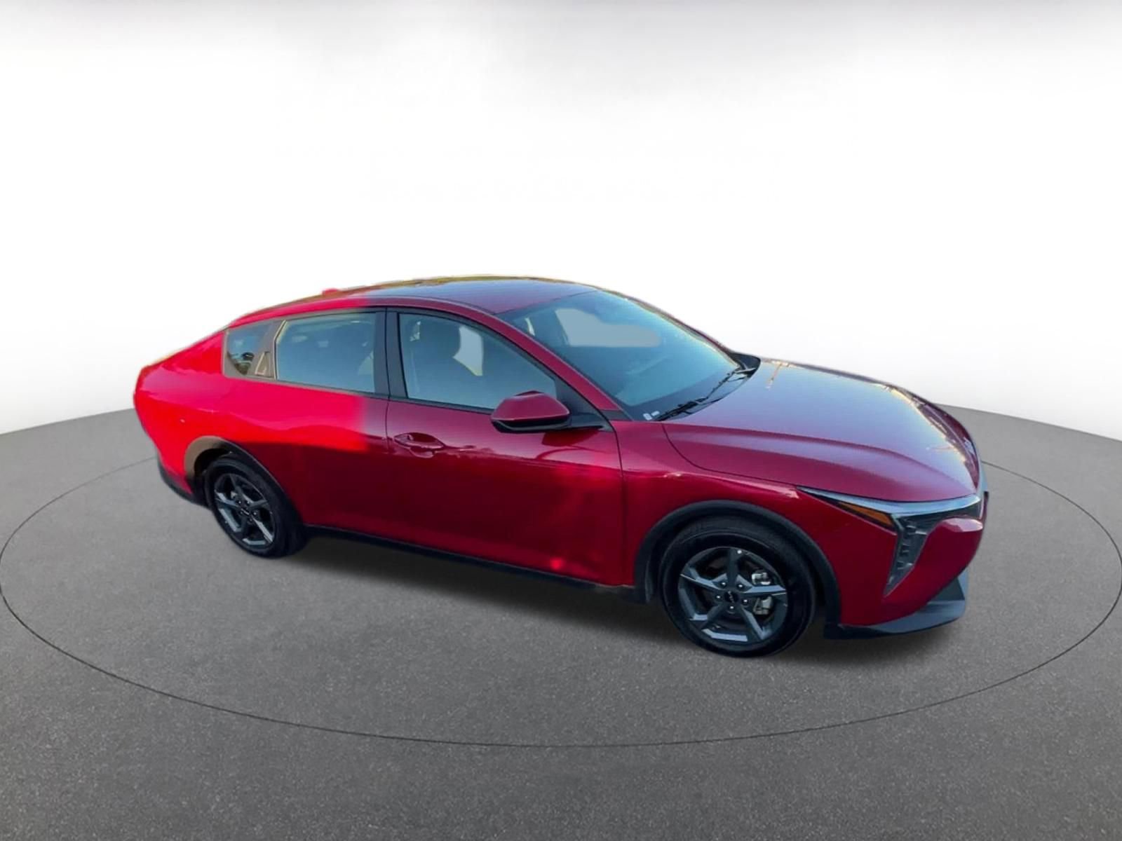 Used 2025 Kia K4 LXS image 2
