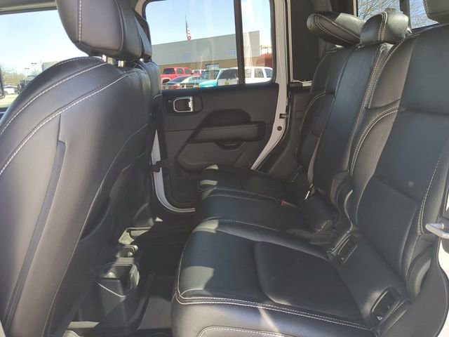 Used 2023 Jeep Gladiator Overland w/ Trailer Tow Package image 12