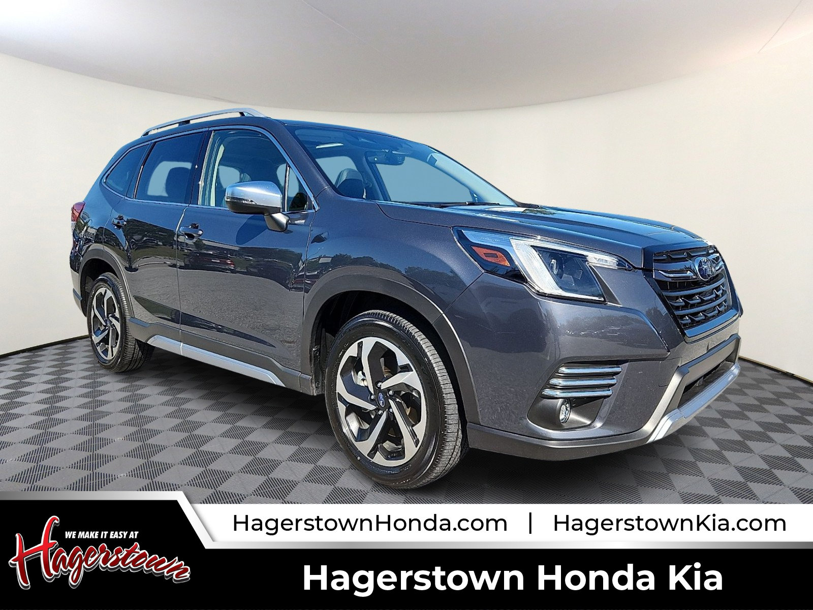 Used 2024 Subaru Forester Touring w/ POP Package 3