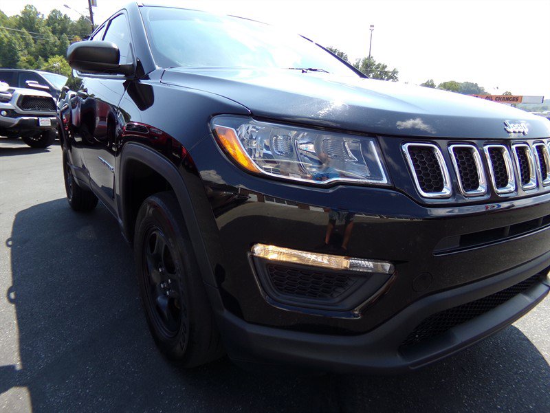 Used 2020 Jeep Compass Sport AWD/4WD image 4
