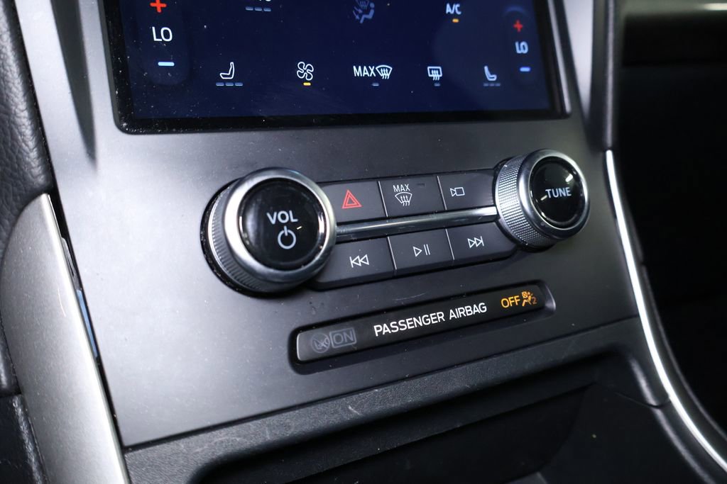 Used 2024 Ford Edge SEL image 29