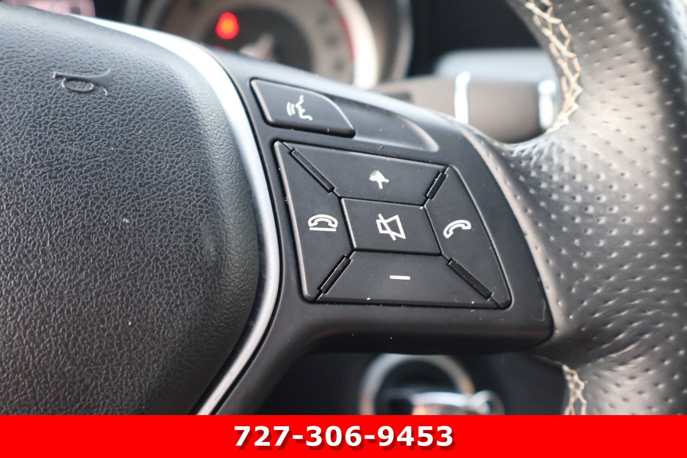 Used 2014 Mercedes-Benz CLA 250 image 24