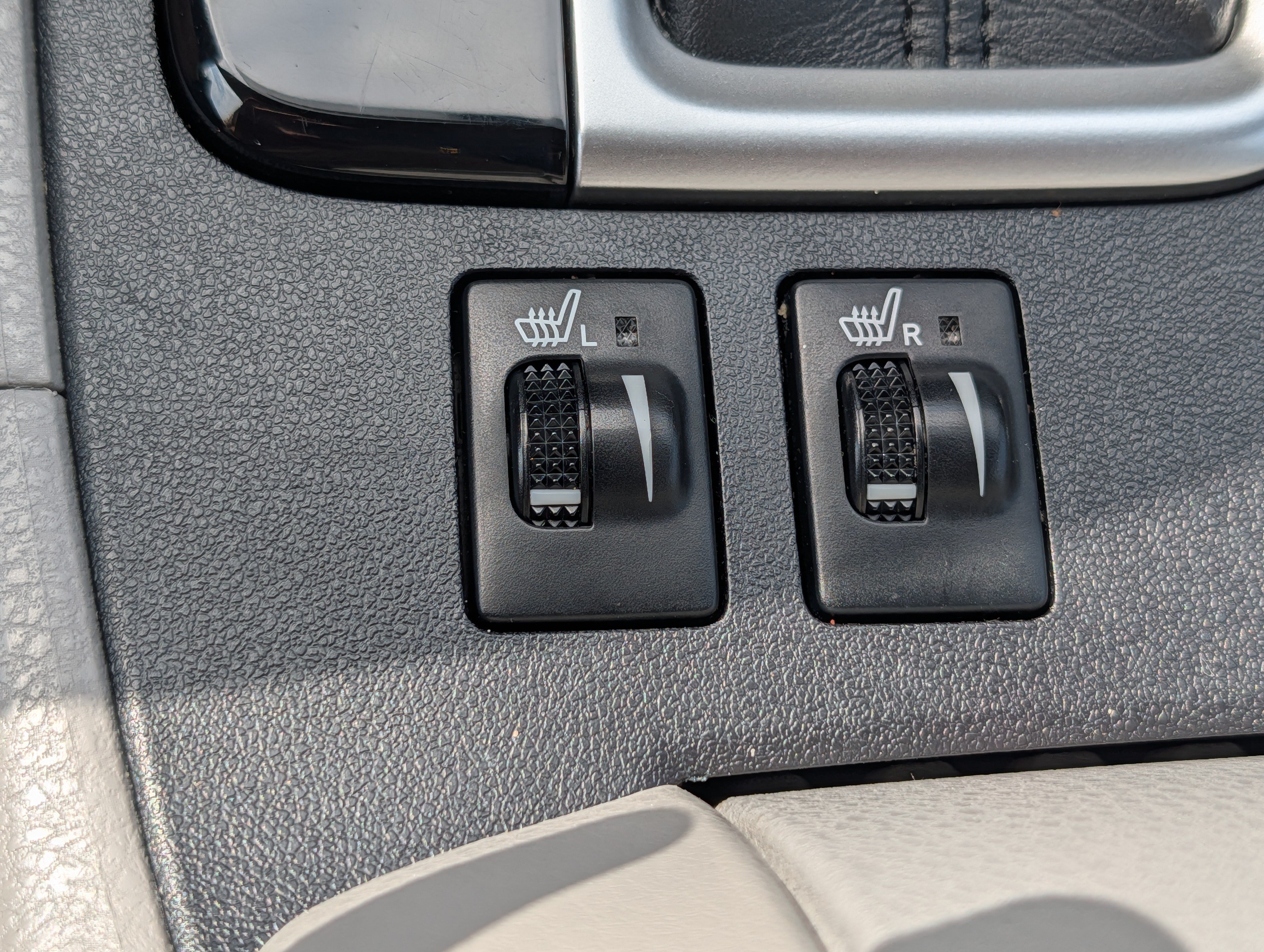 Used 2015 Toyota Highlander XLE AWD/4WD image 28