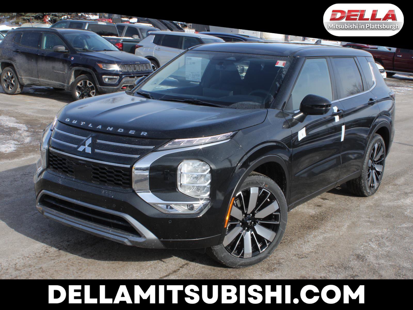 New 2026 Mitsubishi Outlander SE image 1