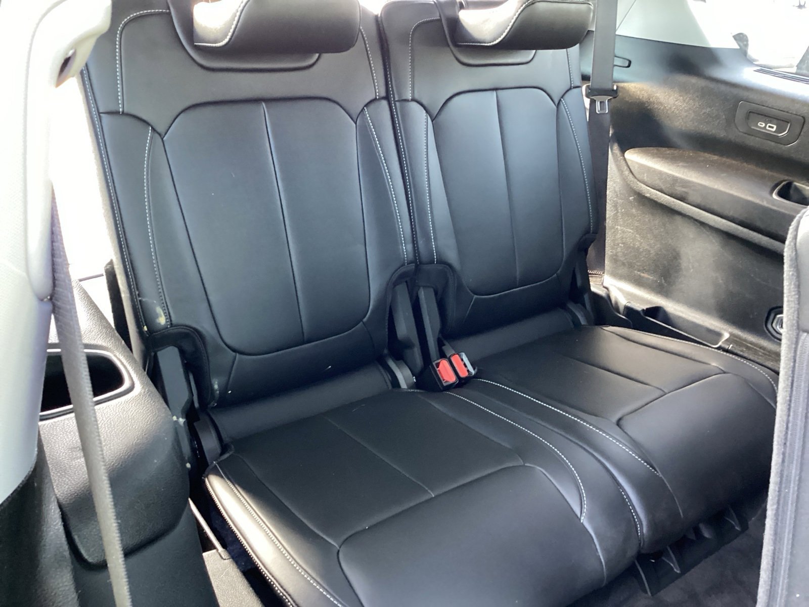 Used 2021 Jeep Grand Cherokee L Limited image 22