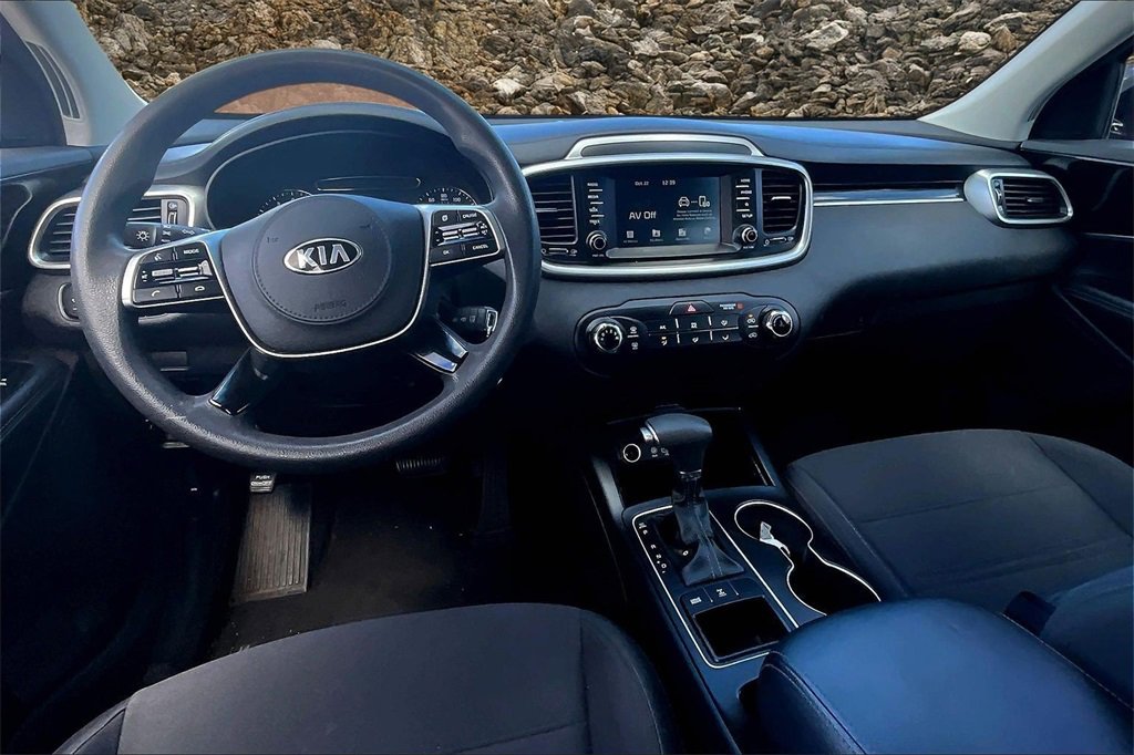 Used 2019 Kia Sorento LX image 13