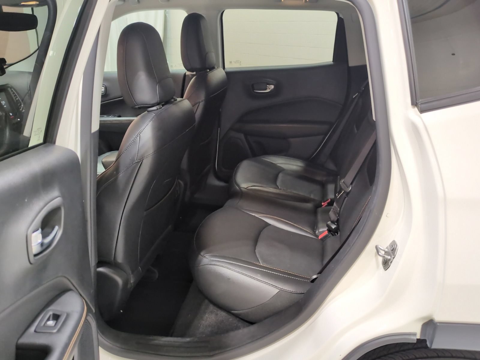 Used 2019 Jeep Compass Limited AWD/4WD image 14