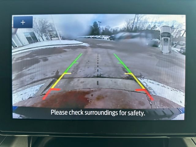 Used 2022 Ford Explorer XLT w/ Equipment Group 202A image 17