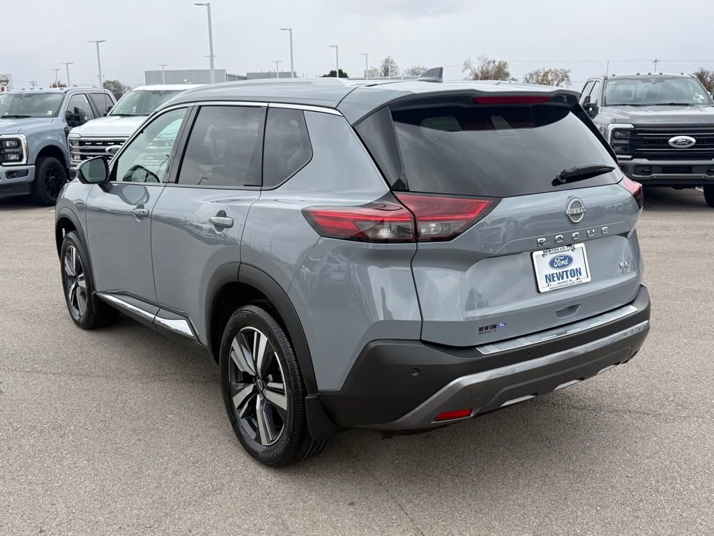 Used 2023 Nissan Rogue SL image 39
