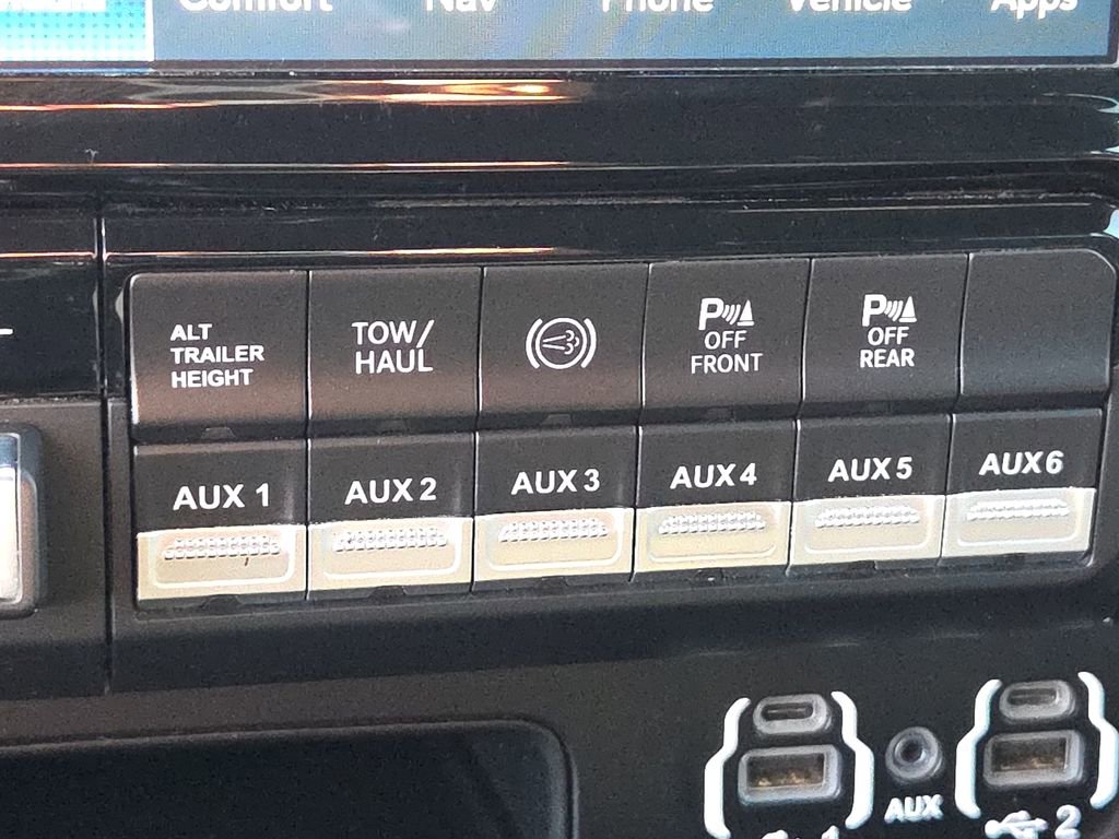 Used 2022 RAM 3500 Limited image 25