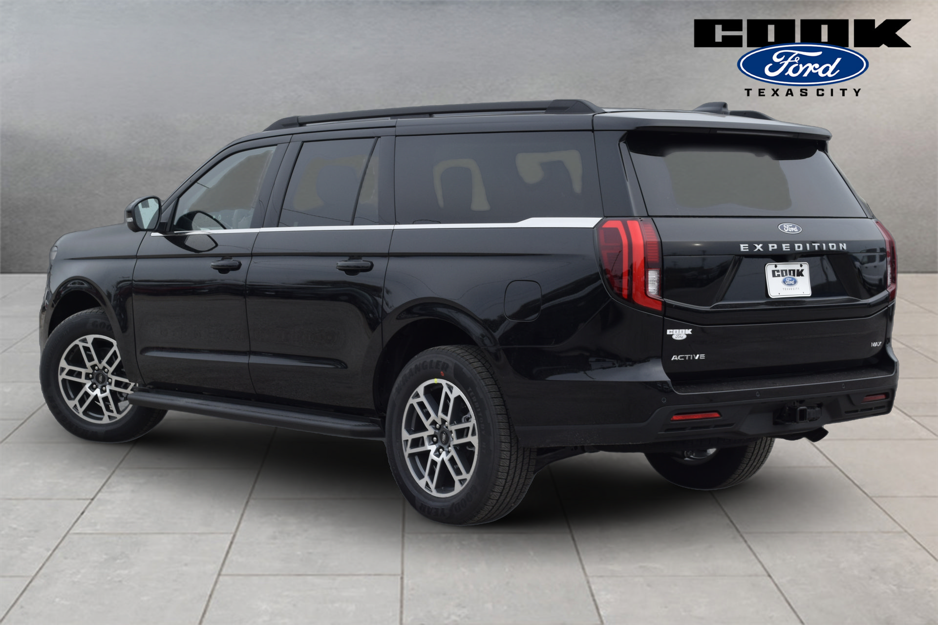 New 2026 Ford Expedition Max Active RWD image 4