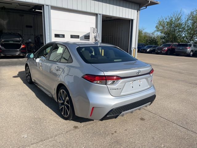Used 2022 Toyota Corolla SE w/ SE Premium Package FWD image 7
