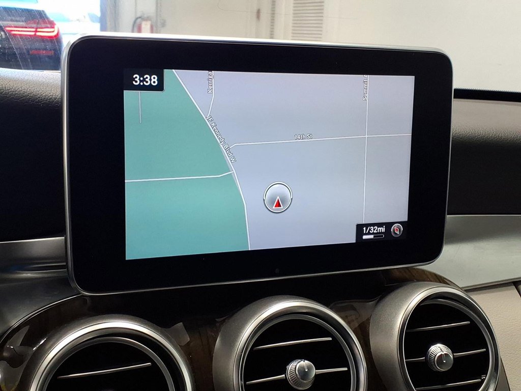 Used 2017 Mercedes-Benz C 300 4MATIC Cabriolet image 12