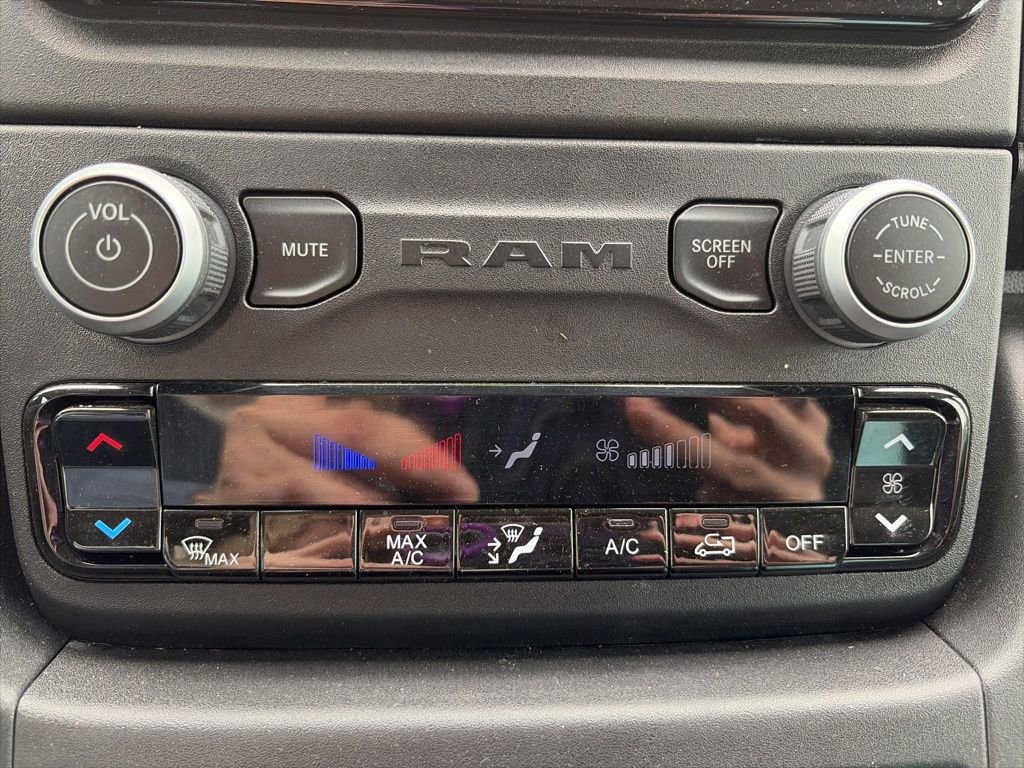 Used 2023 RAM ProMaster 2500 image 19