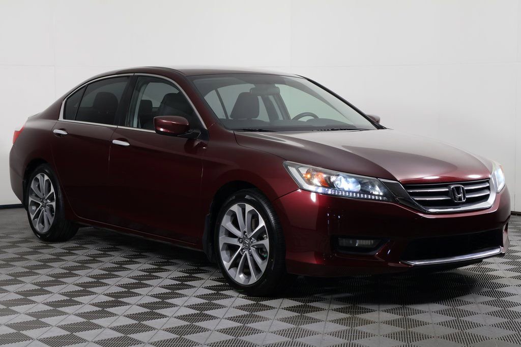 Used 2015 Honda Accord Sport image 3