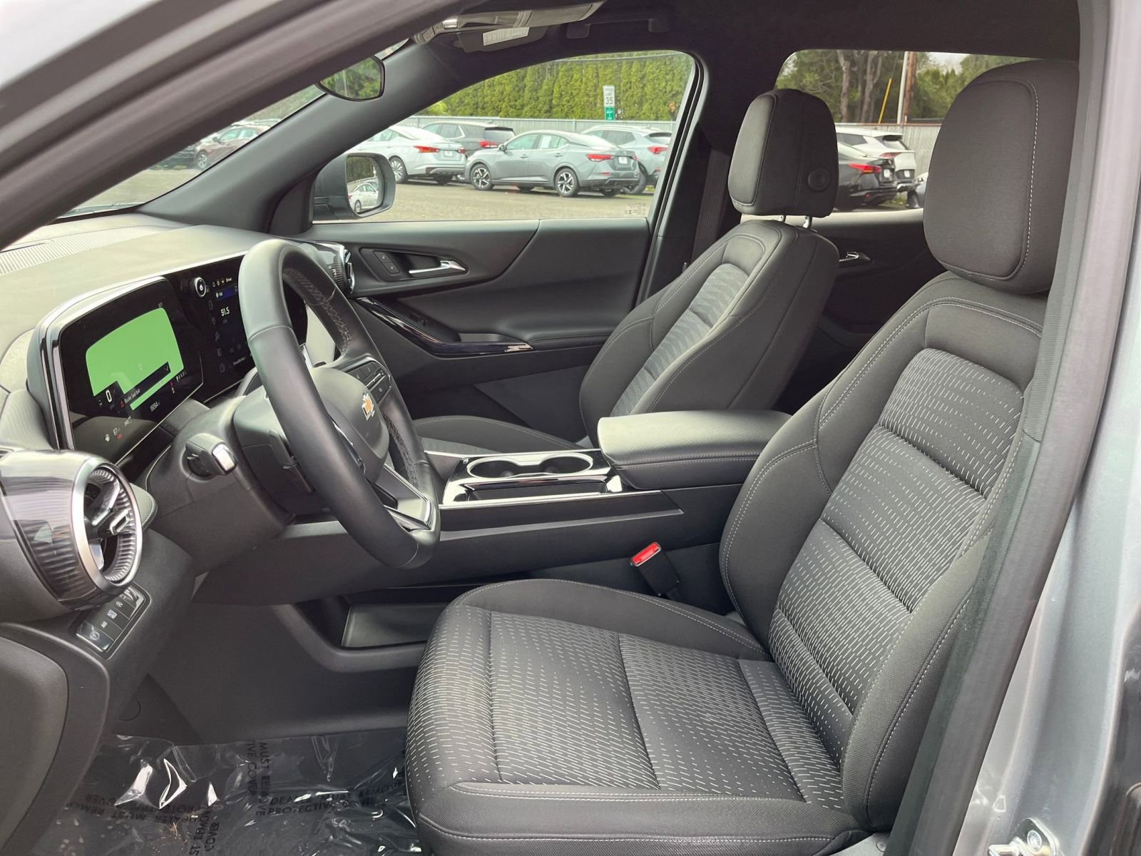 Used 2025 Chevrolet Equinox LT image 35