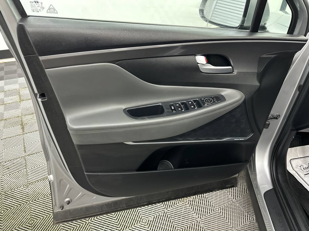 Used 2022 Hyundai Santa Fe SEL w/ Convenience + Premium Package FWD image 11
