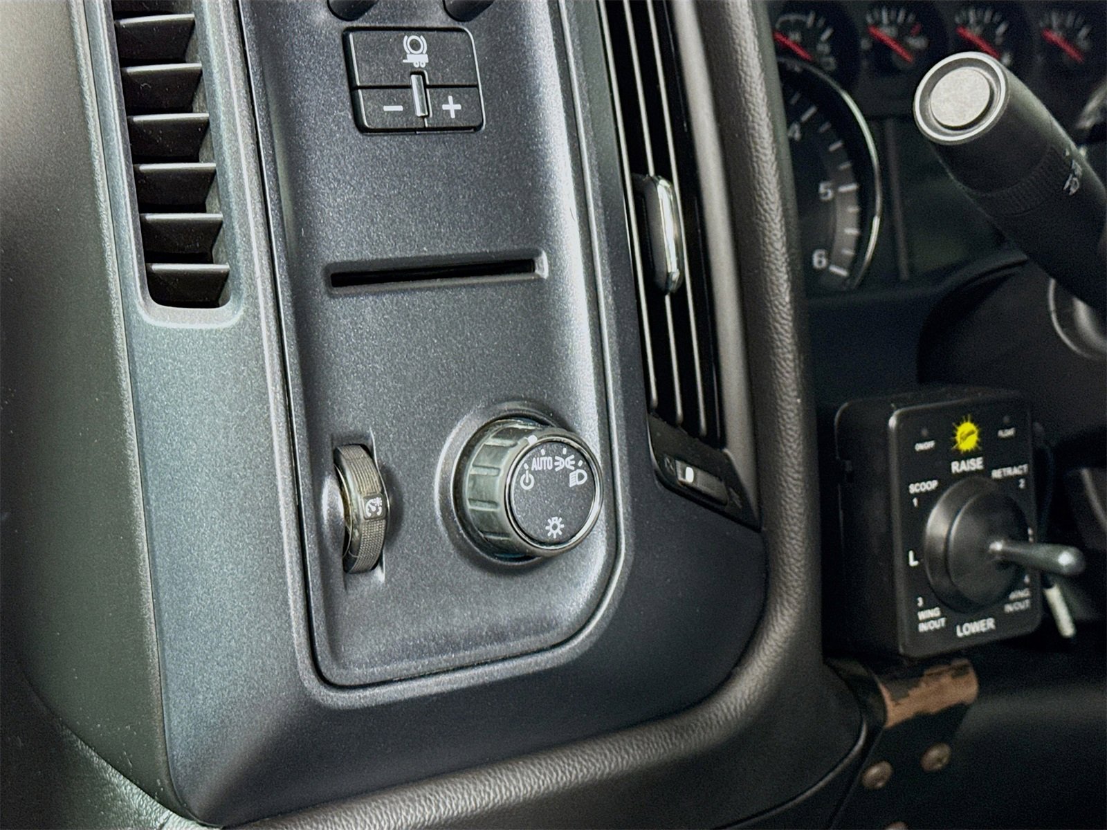 Used 2019 Chevrolet Silverado 2500 W/T image 8