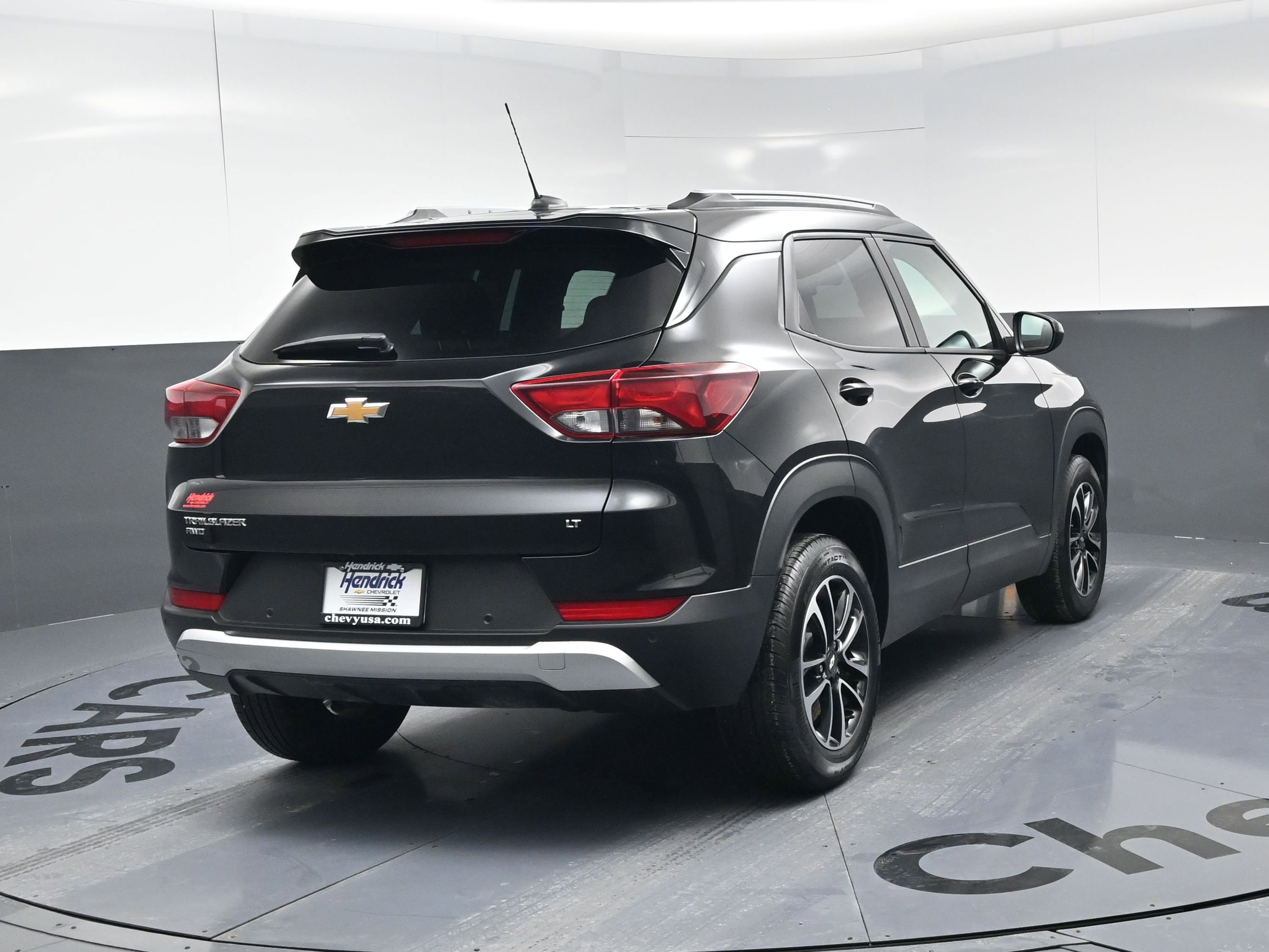 Certified 2025 Chevrolet TrailBlazer LT w/ Driver Confidence Package image 9