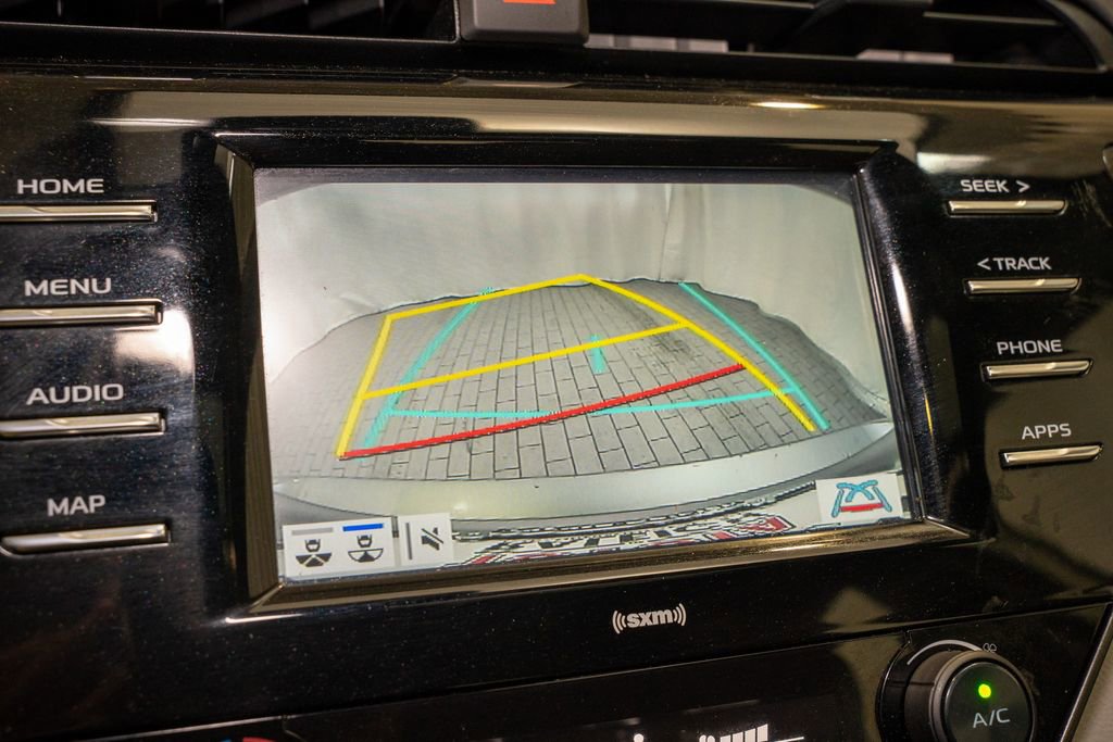 Used 2020 Toyota Camry SE image 13
