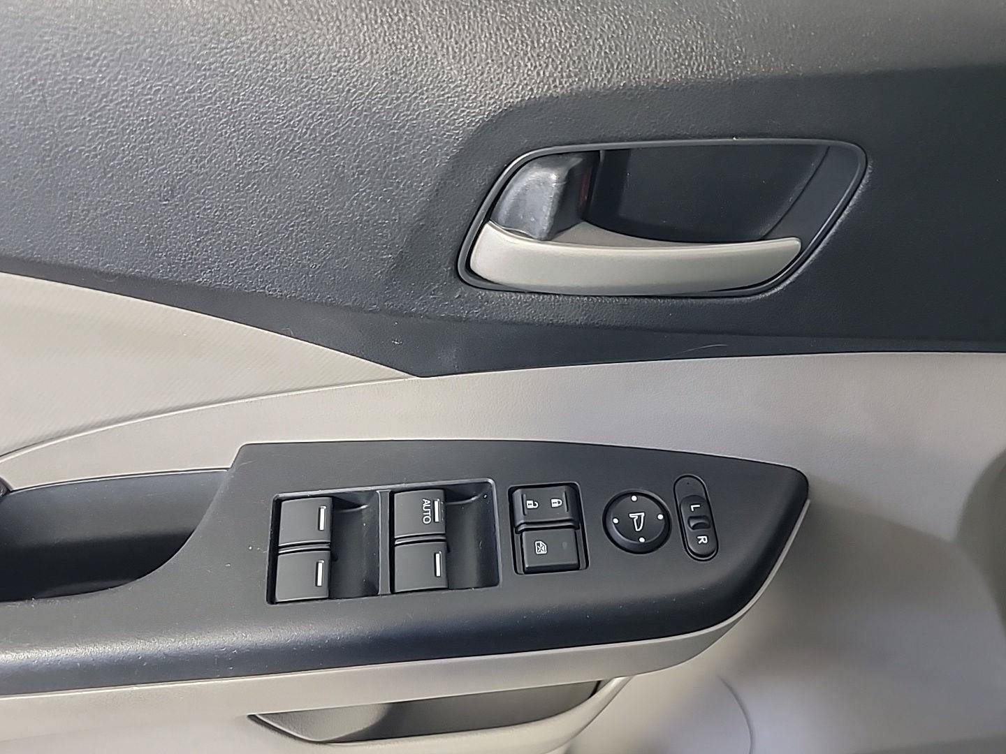 Used 2013 Honda CR-V LX image 34