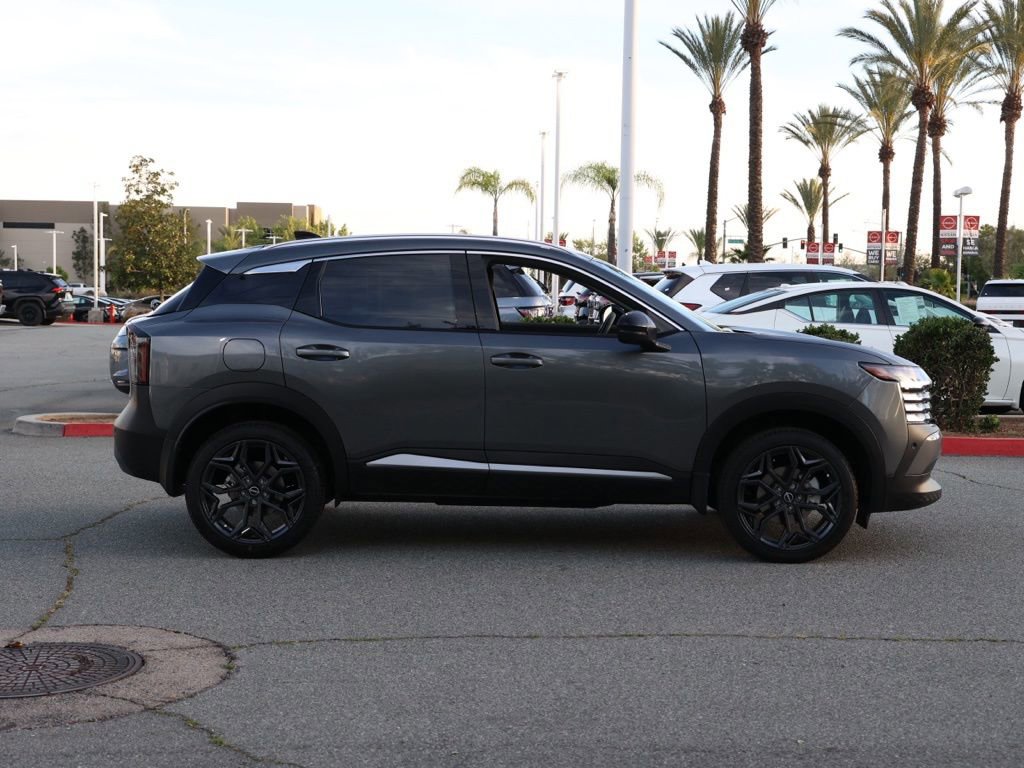 New 2026 Nissan Kicks SR image 3